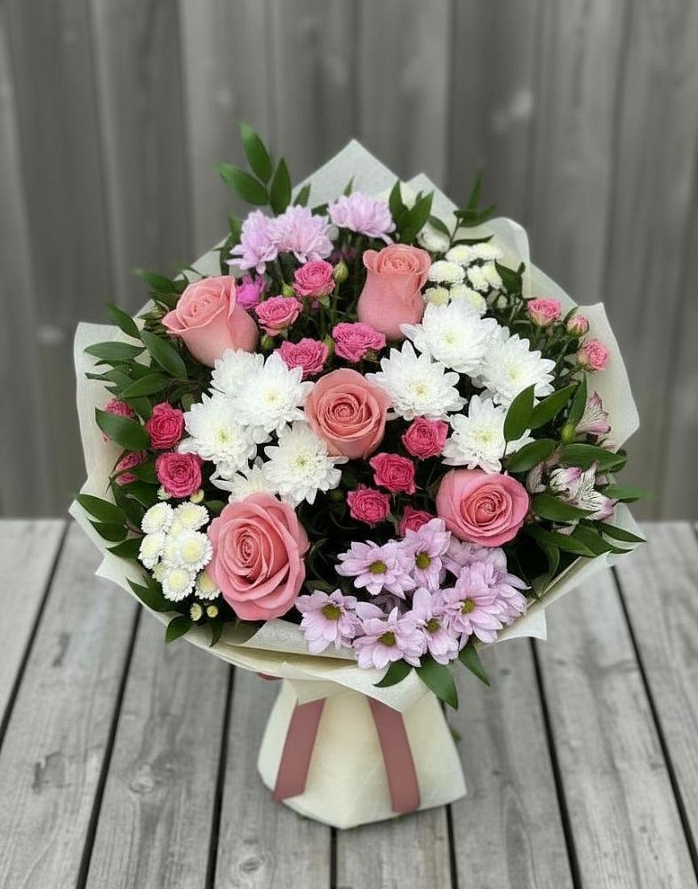Букет цветов из: Альстромерии, Гвоздики, Розы и Хризантемы в Голицыно