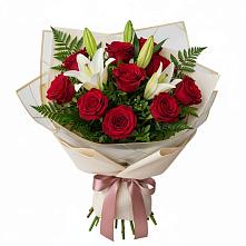 Букет цветов из:  Лилии и Розы в Голицыно