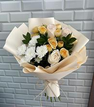 Букет цветов из:  Розы и Хризантемы в Голицыно