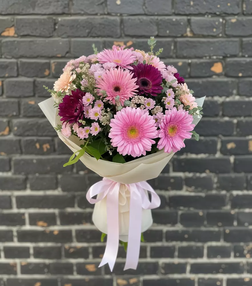 Букет цветов из: Герберы и Хризантемы в Голицыно