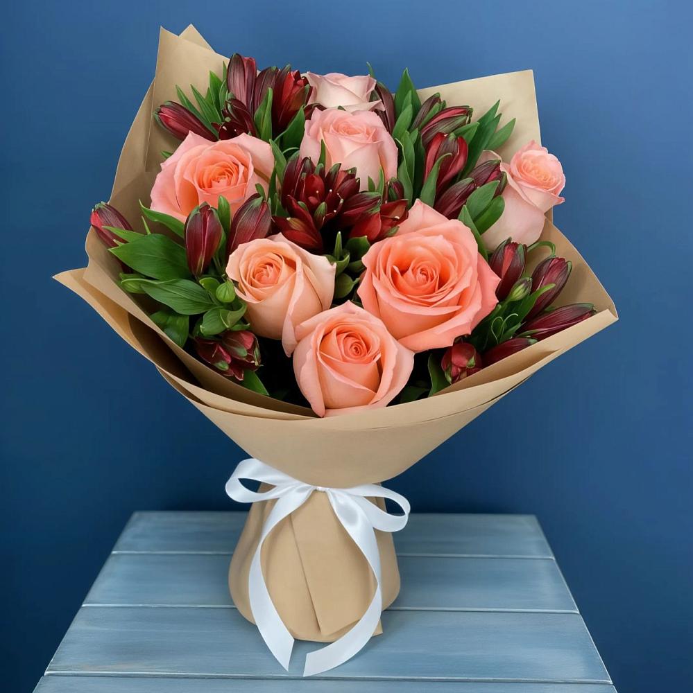 Букет цветов из: Розы и Альстромерии в Голицыно