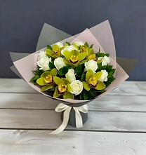 Букет цветов из:  Орхидеи и Розы в Голицыно