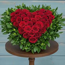 Цветочная композиция из Розы в виде сердца в Голицыно