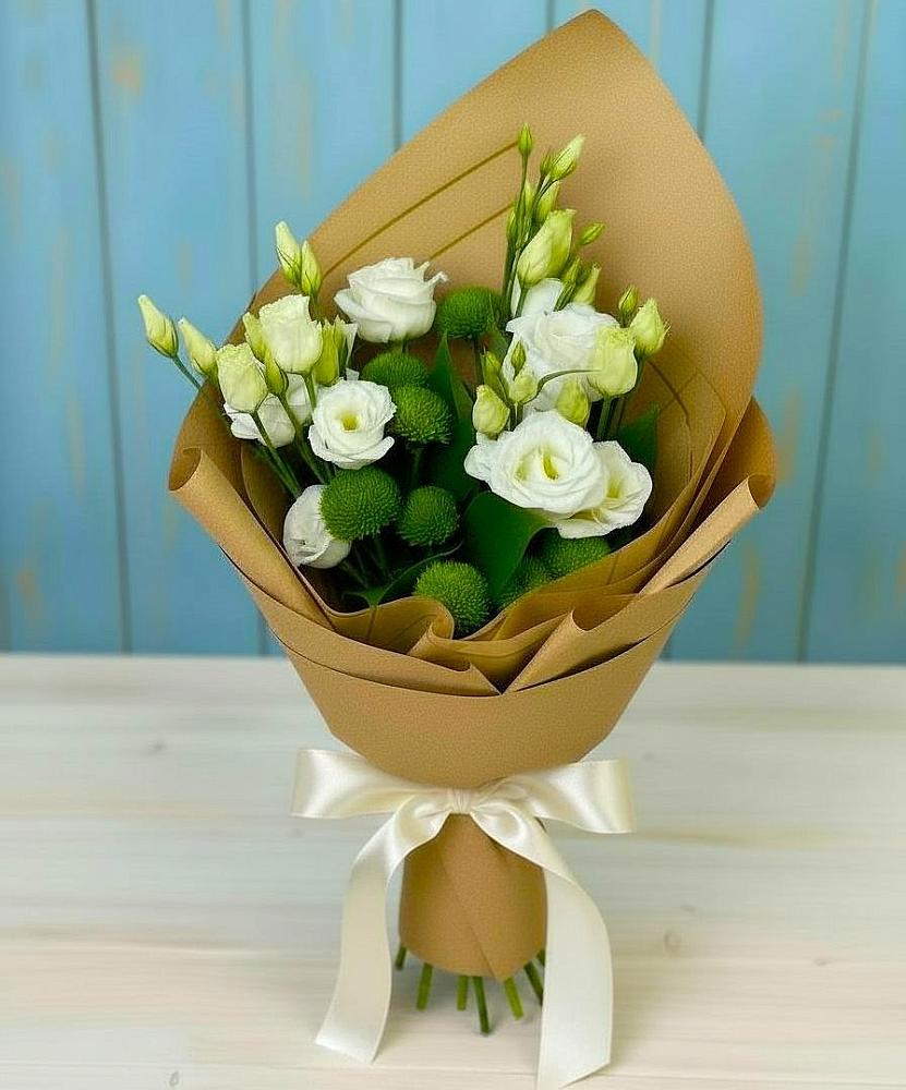 Букет цветов из: Хризантемы и Лизиантусы в Голицыно