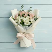 Букет цветов из:  Альстромерии в Голицыно