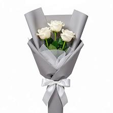 Букет 3 белые розы в Голицыно