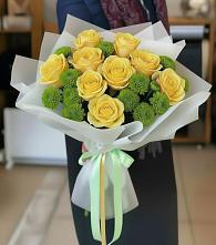 Букет цветов из:  Хризантемы и Розы в Голицыно