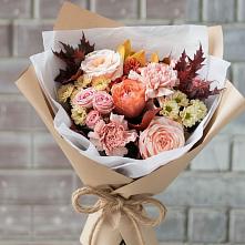 Букет цветов из:  Гвоздики, Хризантемы и Розы в Голицыно